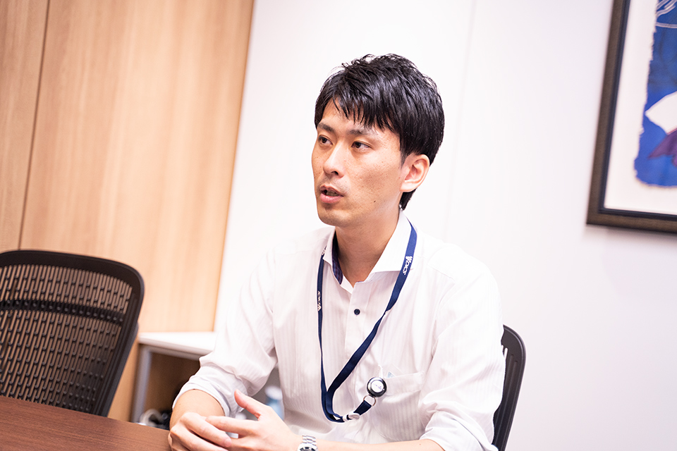 先輩の声:若手
