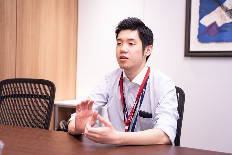 先輩の声:若手